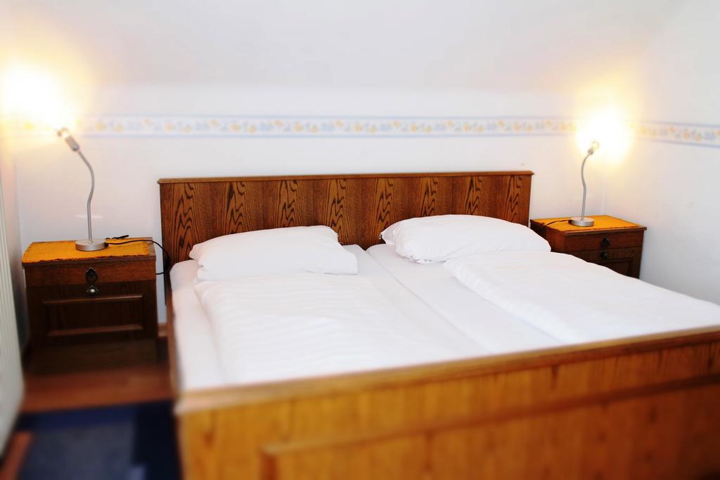 Hofer Guest House Филах Екстериор снимка