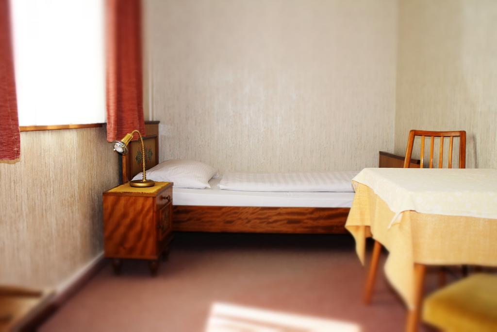 Hofer Guest House Филах Стая снимка