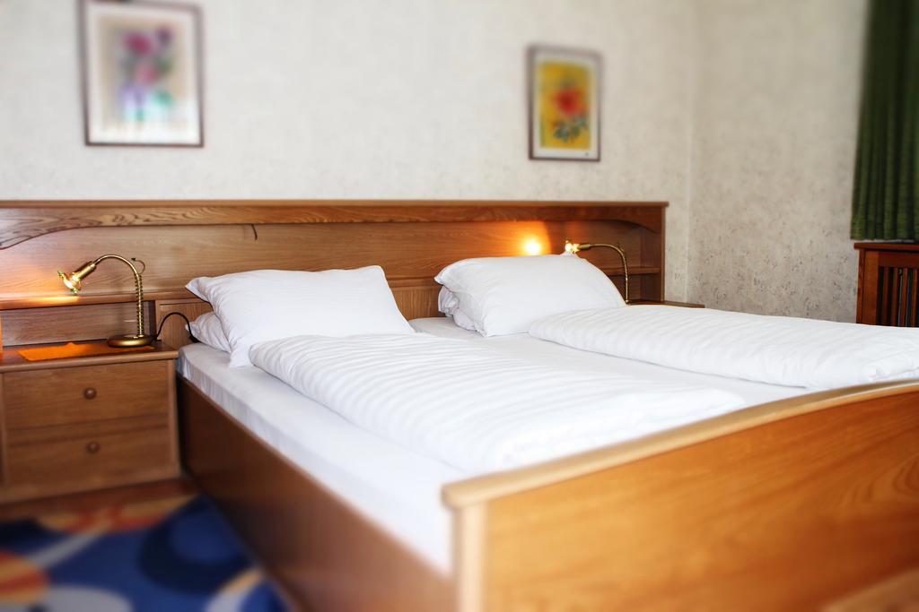 Hofer Guest House Филах Стая снимка
