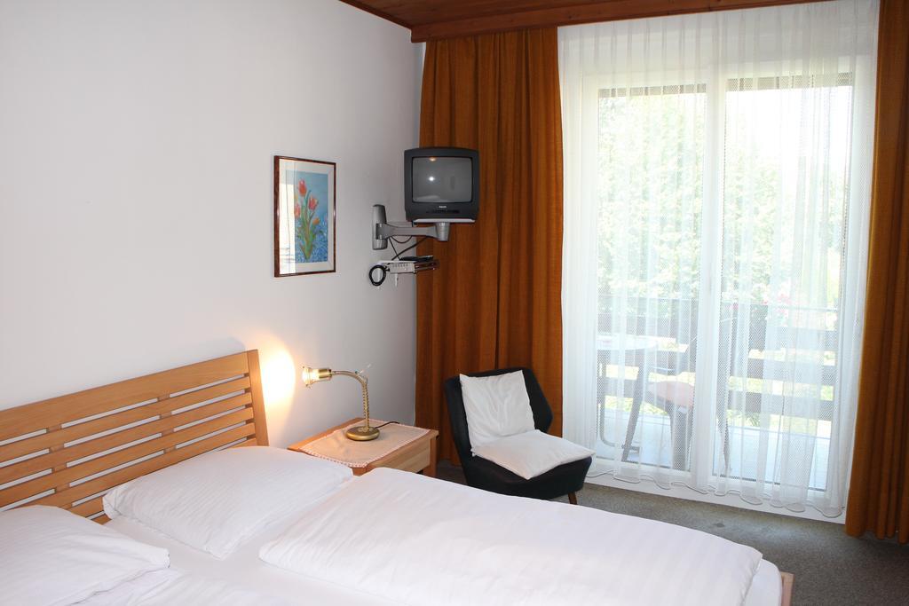 Hofer Guest House Филах Екстериор снимка