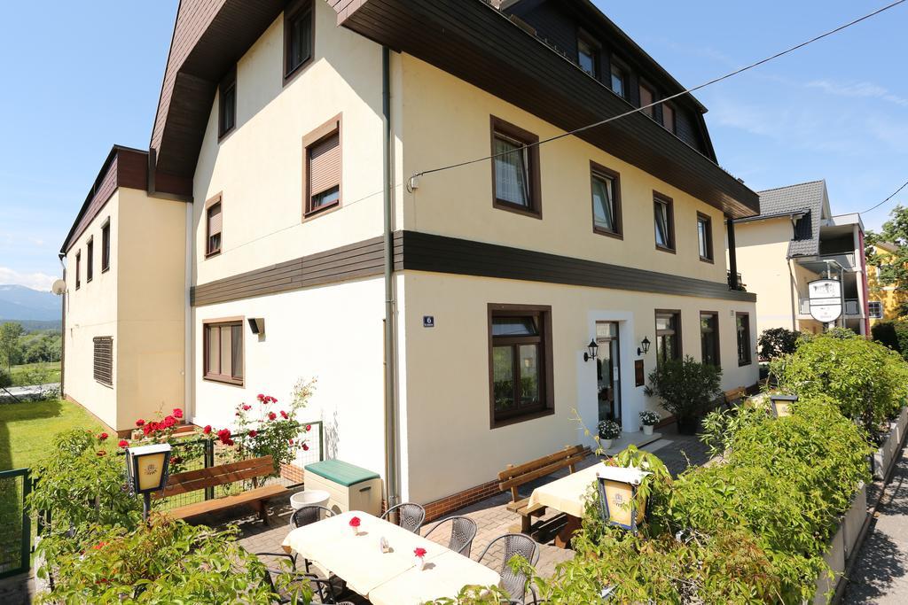 Hofer Guest House Филах Екстериор снимка
